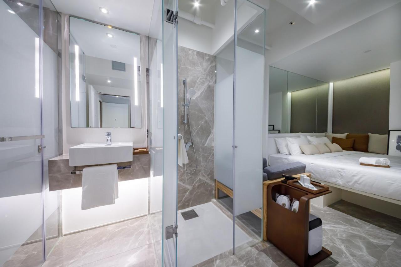Charterhouse Causeway Bay Hotel Hong Kong Exterior photo