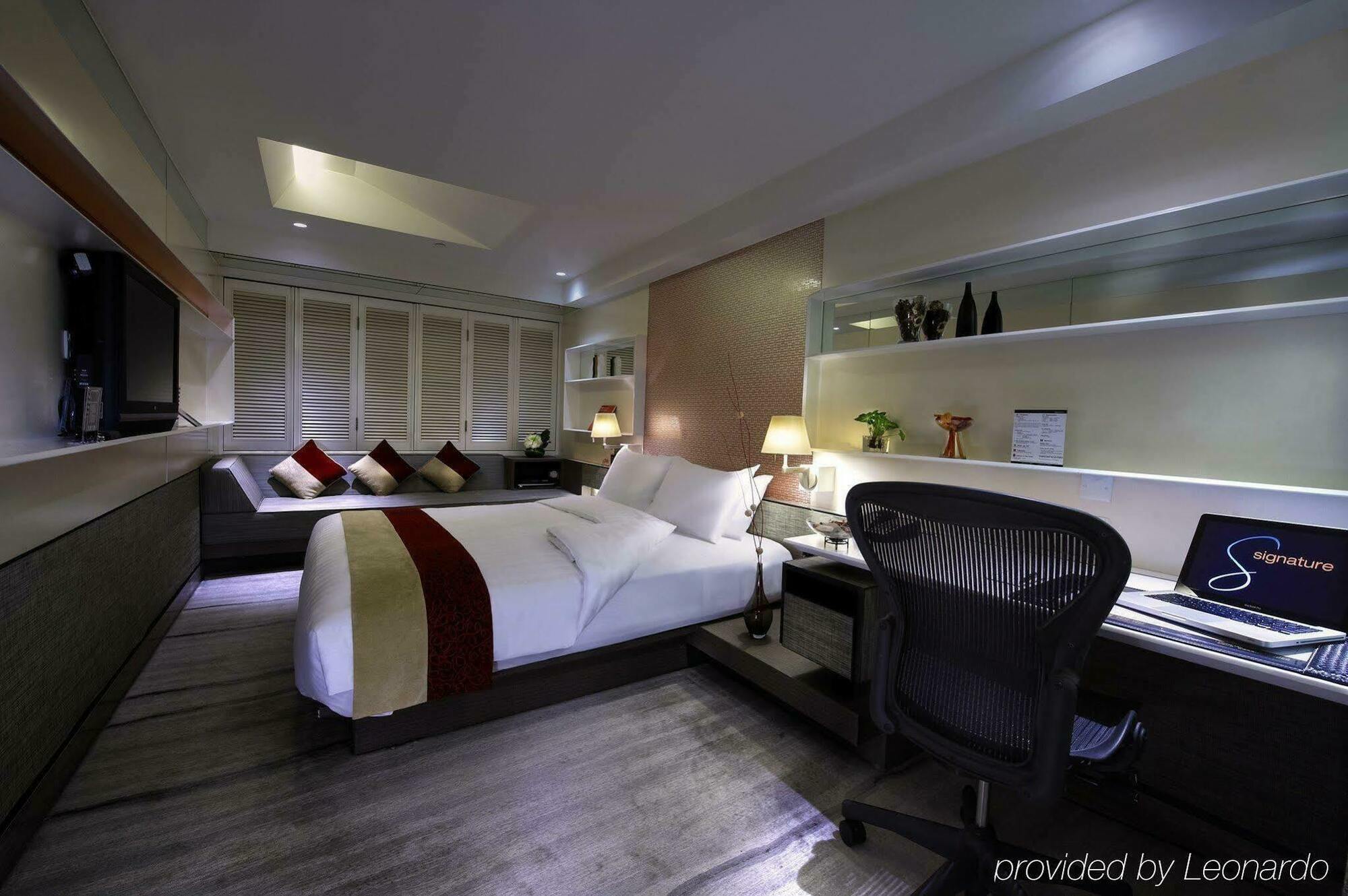 Charterhouse Causeway Bay Hotel Hong Kong Exterior photo